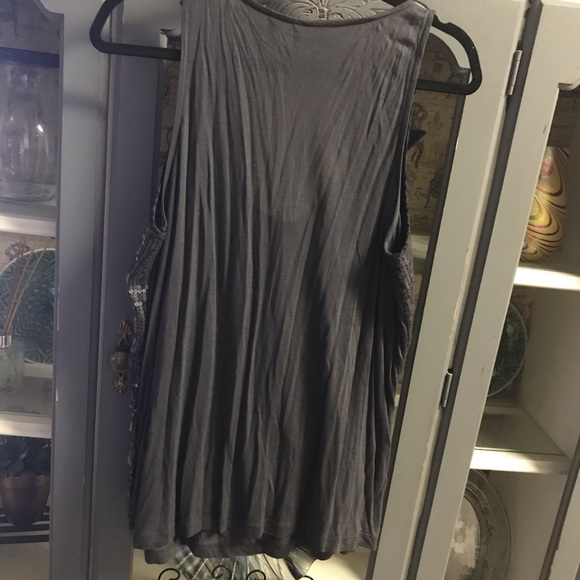 NEW YORK & CO Street Wear Gray Sequin Tank NWT L - Picture 2 of 6